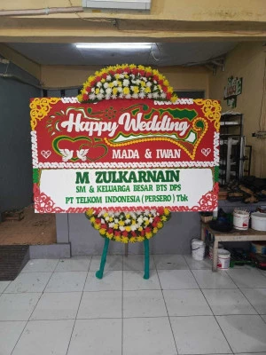 Papan Bunga di Wiro Bayat